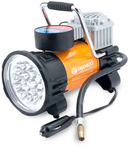 [77598] Compresor De Aire Portatil Daewoo Para Auto 12v C/Linterna